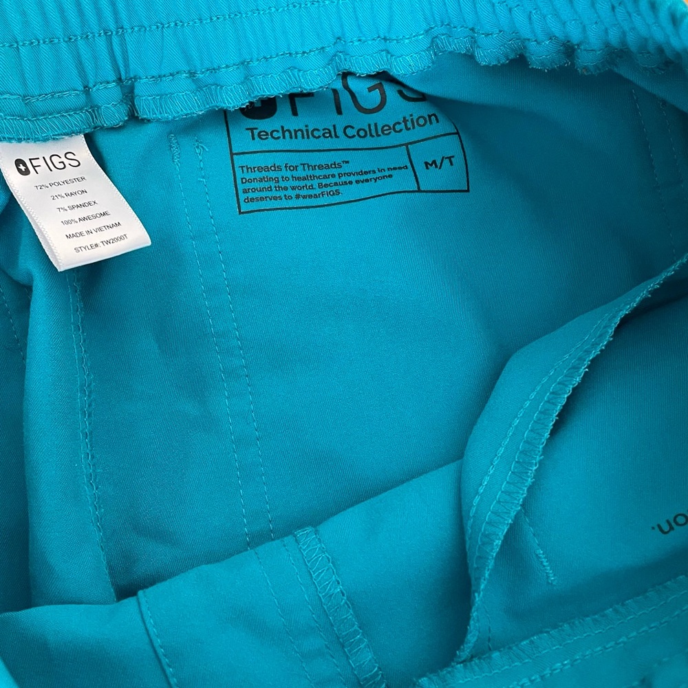 Technical collection M/Tall scrub bottoms. Very comfy! Great condition!